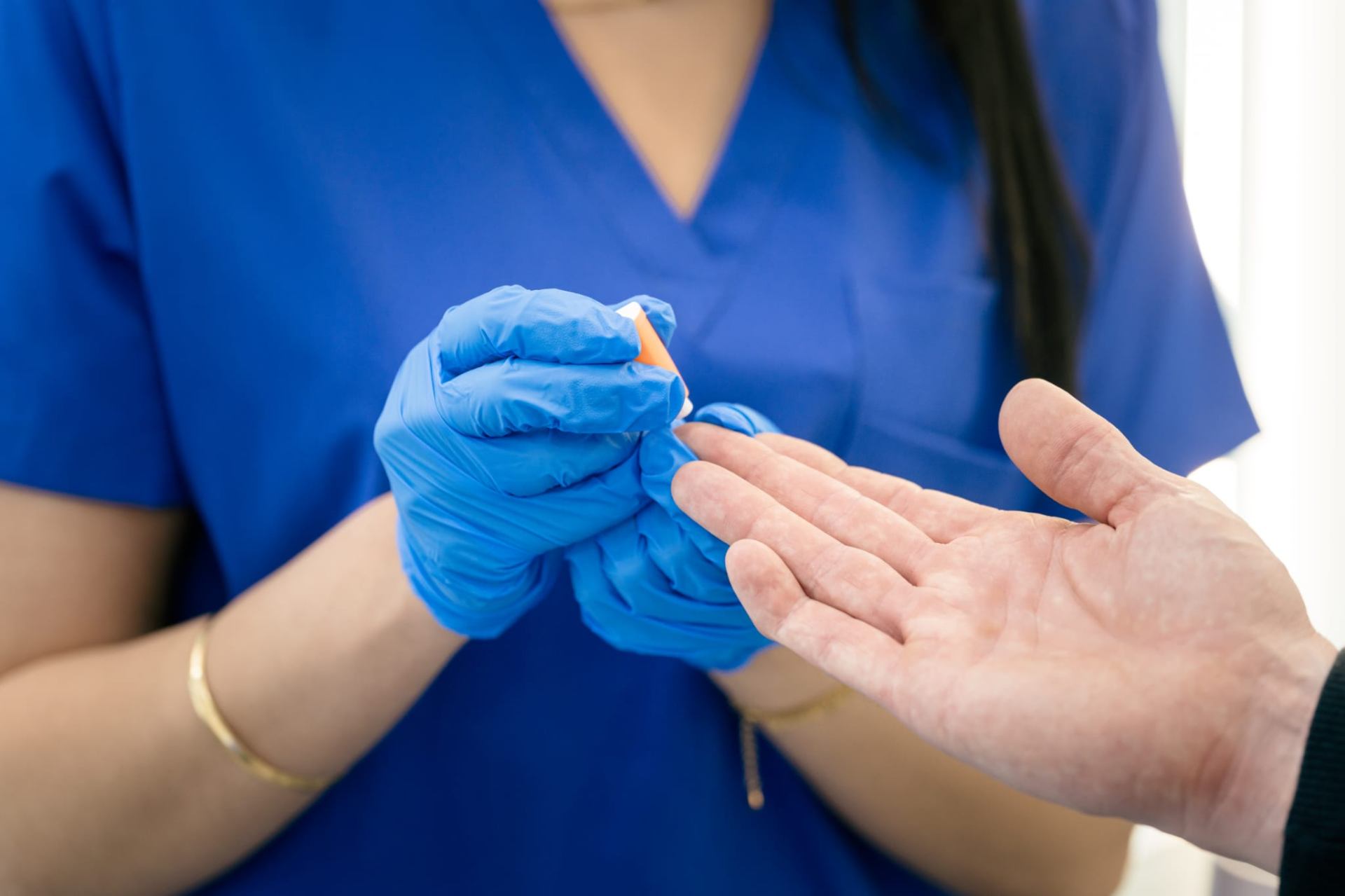 Dripology nurse preparing a treatment